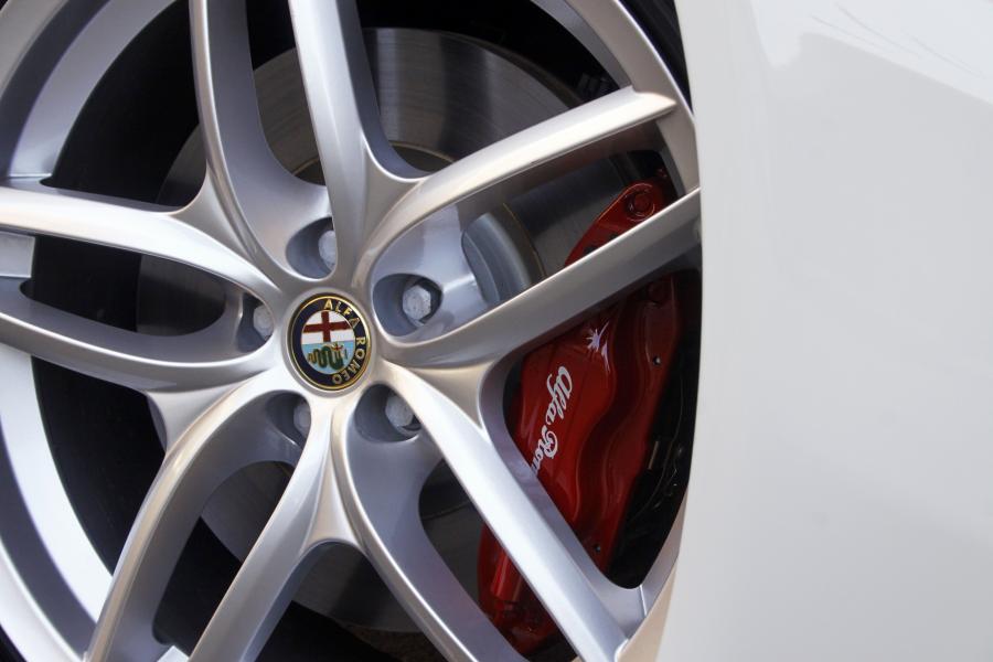 Колеса Alfa Romeo GT Limited Edition (937C) 2010 года  (фото 6 из 8)